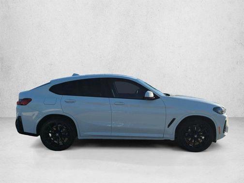 Alpine White 2025 BMW X4 xDrive30i