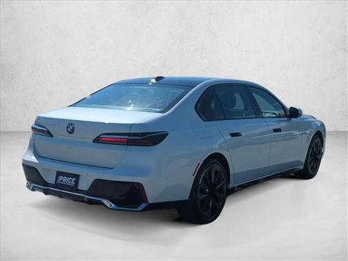 Mineral White Metallic 2023 BMW 740 i