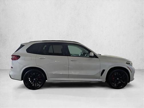 2023 BMW X5 M50i