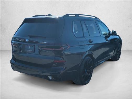 Black Sapphire Metallic 2026 BMW X7 xDrive40i