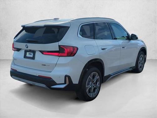Mineral White Metallic 2026 BMW X1 xDrive28i