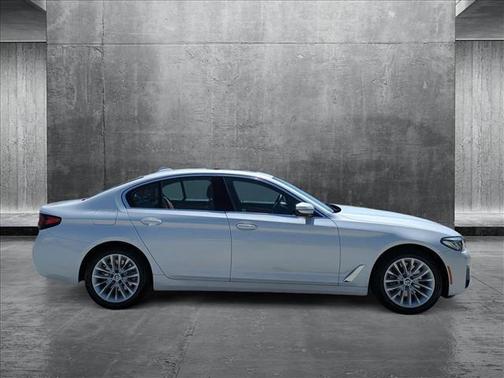 2023 BMW 530 i