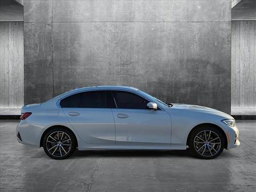 2022 BMW 330 330i
