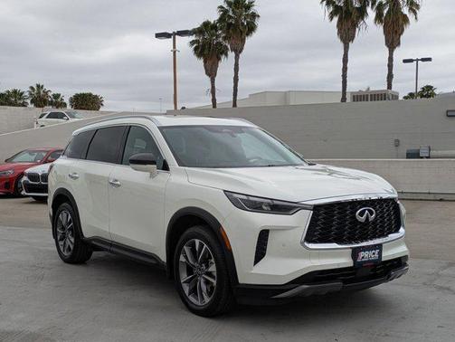 2022 INFINITI QX60 Luxe