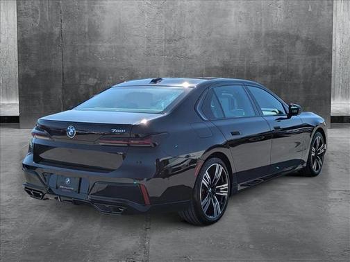 2025 BMW 760 i xDrive