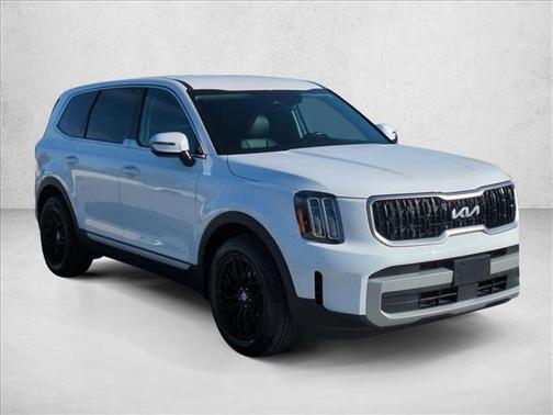 2023 Kia Telluride LX