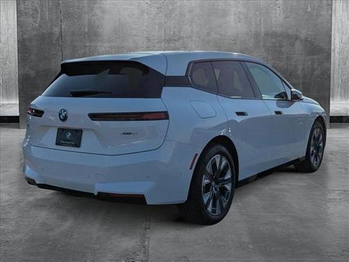 2026 BMW iX xDrive60