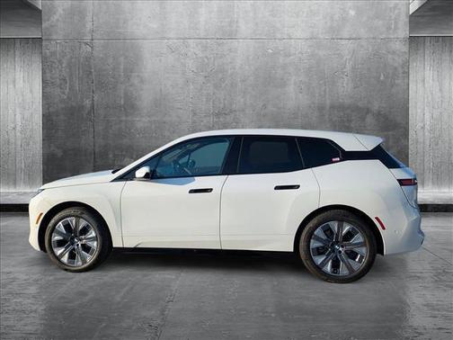 2026 BMW iX xDrive60