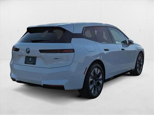 2026 BMW iX xDrive60