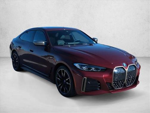 Aventurin Red Metallic 2023 BMW i4 Gran Coupe M50
