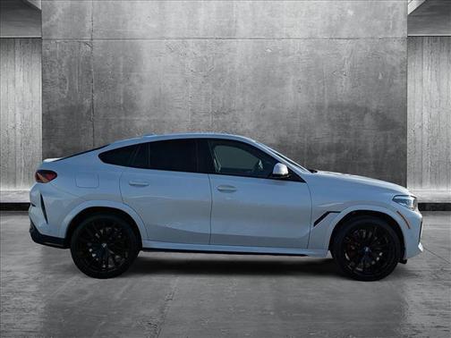 2022 BMW X6 xDrive40i