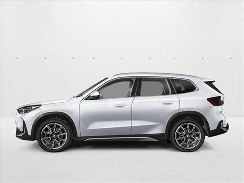 Mineral White Metallic 2026 BMW X1 xDrive28i
