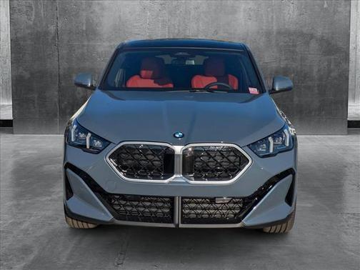 2025 BMW X2 xDrive28i