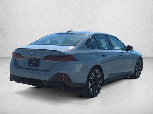 Brooklyn Grey Metallic 2026 BMW i5 eDrive40