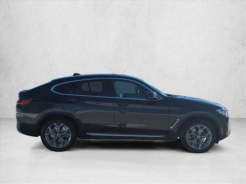 2025 BMW X4 xDrive30i