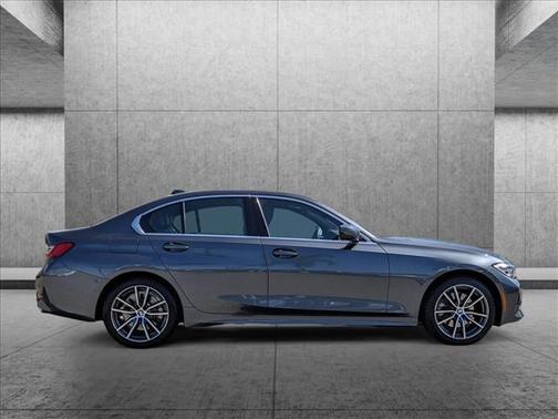 Photo 5 of 27 of 2020 BMW 330 i