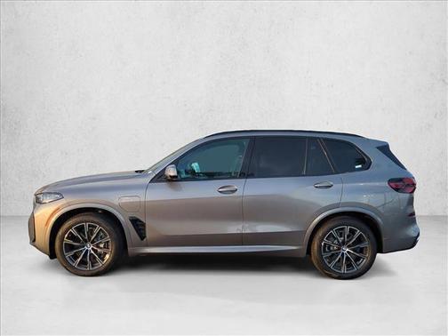 Skyscraper Grey Metallic 2026 BMW X5 PHEV xDrive50e