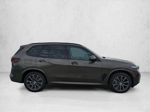 Manhattan Green Metallic 2024 BMW X5 PHEV xDrive50e