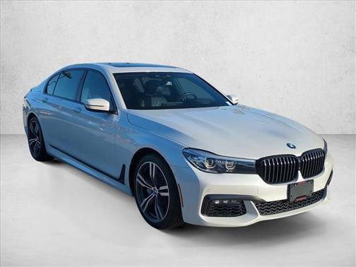 Mineral White Metallic 2019 BMW 740 740i