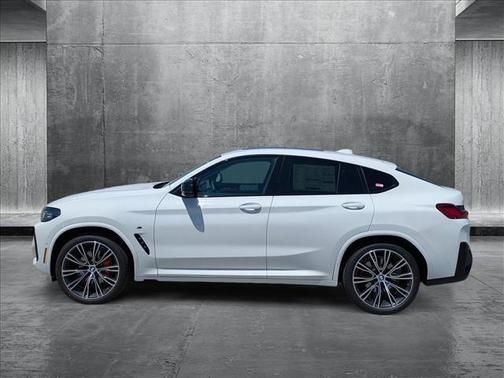 2025 BMW X4 M40i