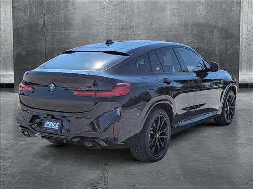 2023 BMW X4 xDrive30i