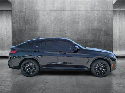 2023 BMW X4 xDrive30i