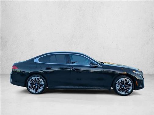 2024 BMW i5 eDrive40