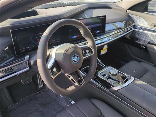 Black Sapphire Metallic 2025 BMW i7 xDrive60