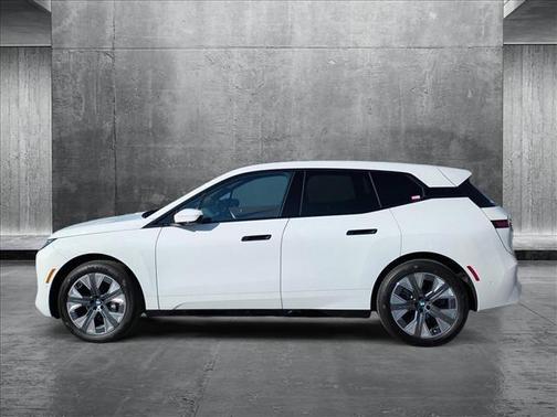 2026 BMW iX xDrive60