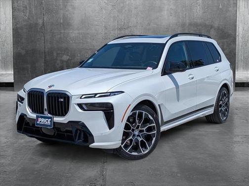 2023 BMW X7 M60i