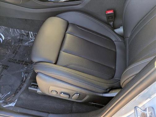 2025 BMW X4 xDrive30i