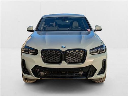 2025 BMW X4 xDrive30i