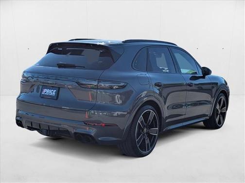 2023 Porsche Cayenne GTS