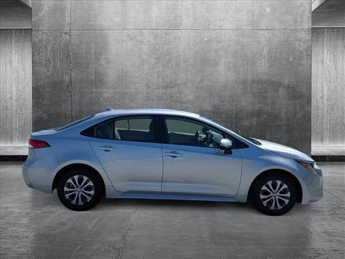 2022 Toyota Corolla Hybrid LE