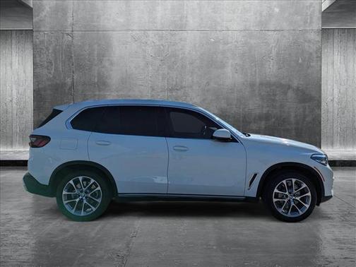2023 BMW X5 sDrive40i