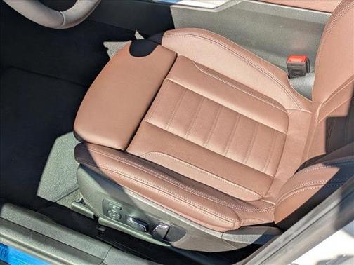 2025 BMW 330 i