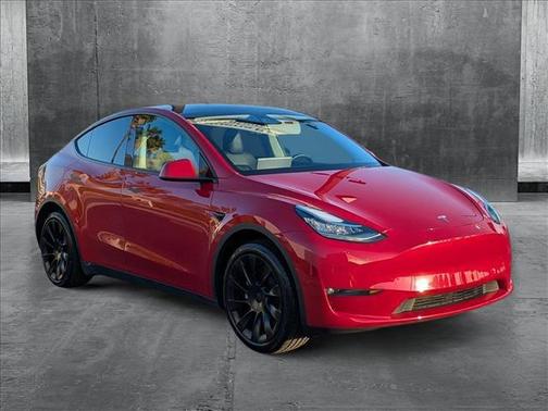 2022 Tesla Model Y Long Range Dual Motor All-Wheel Drive