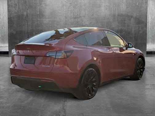 2022 Tesla Model Y Long Range Dual Motor All-Wheel Drive