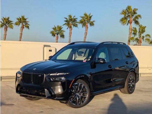 2026 BMW X7 M60i