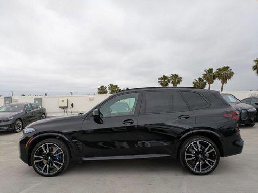 2025 BMW X5 M60i