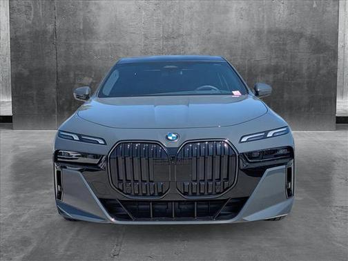 2025 BMW 760 i xDrive