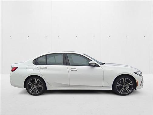 2023 BMW 330 330i