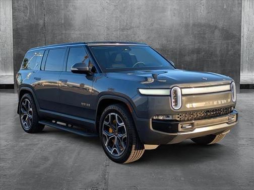2023 Rivian R1S Adventure