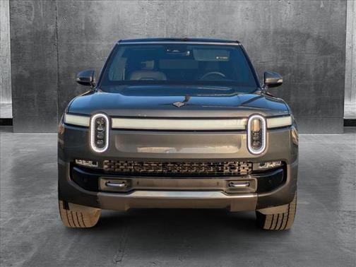 2023 Rivian R1S Adventure