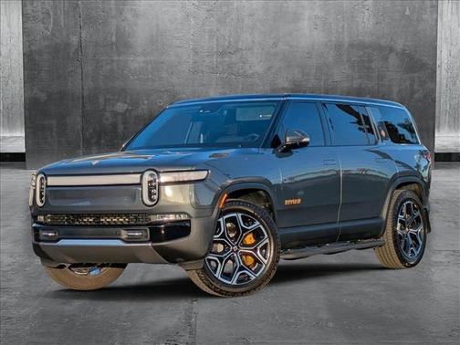 2023 Rivian R1S Adventure