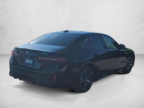 Carbon Black Metallic 2024 BMW 540 xDrive
