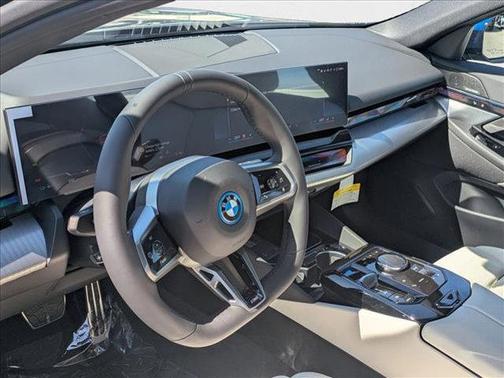 2026 BMW i5 eDrive40