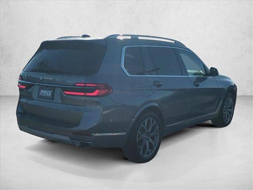 Skyscraper Grey Metallic 2024 BMW X7 xDrive40i
