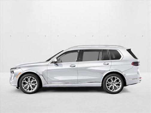 2025 BMW X7 M60i