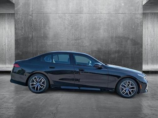 2024 BMW i5 M60